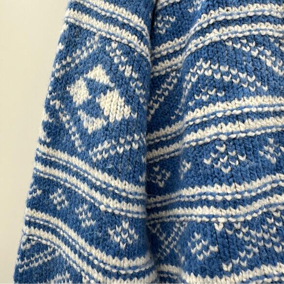 American Eagle Blue & White Fair Isle‎ Snowdrift Long Sleeve Sweater Sz S - Picture 9 of 11